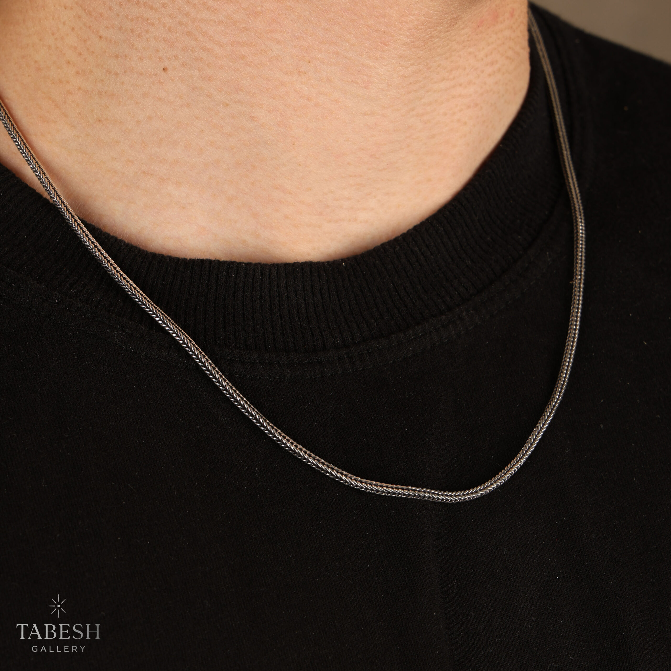 گردنبند-نقره-مردانه-میرو-سیاه-قلم-کد-02110-1